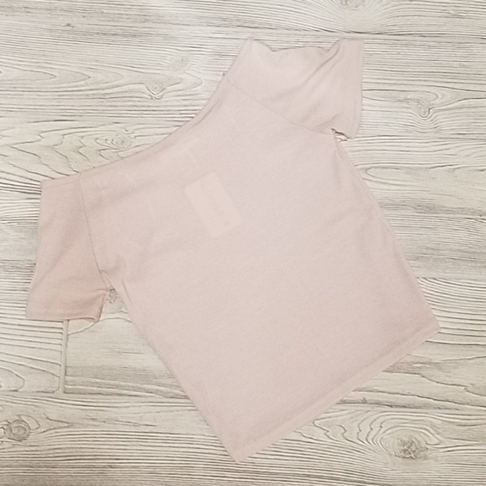NWT Beige crop top